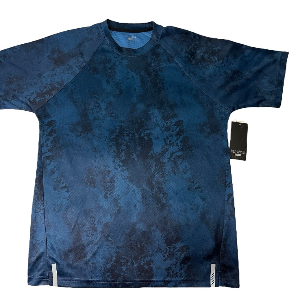 Balance Collection Navy Rash Guard